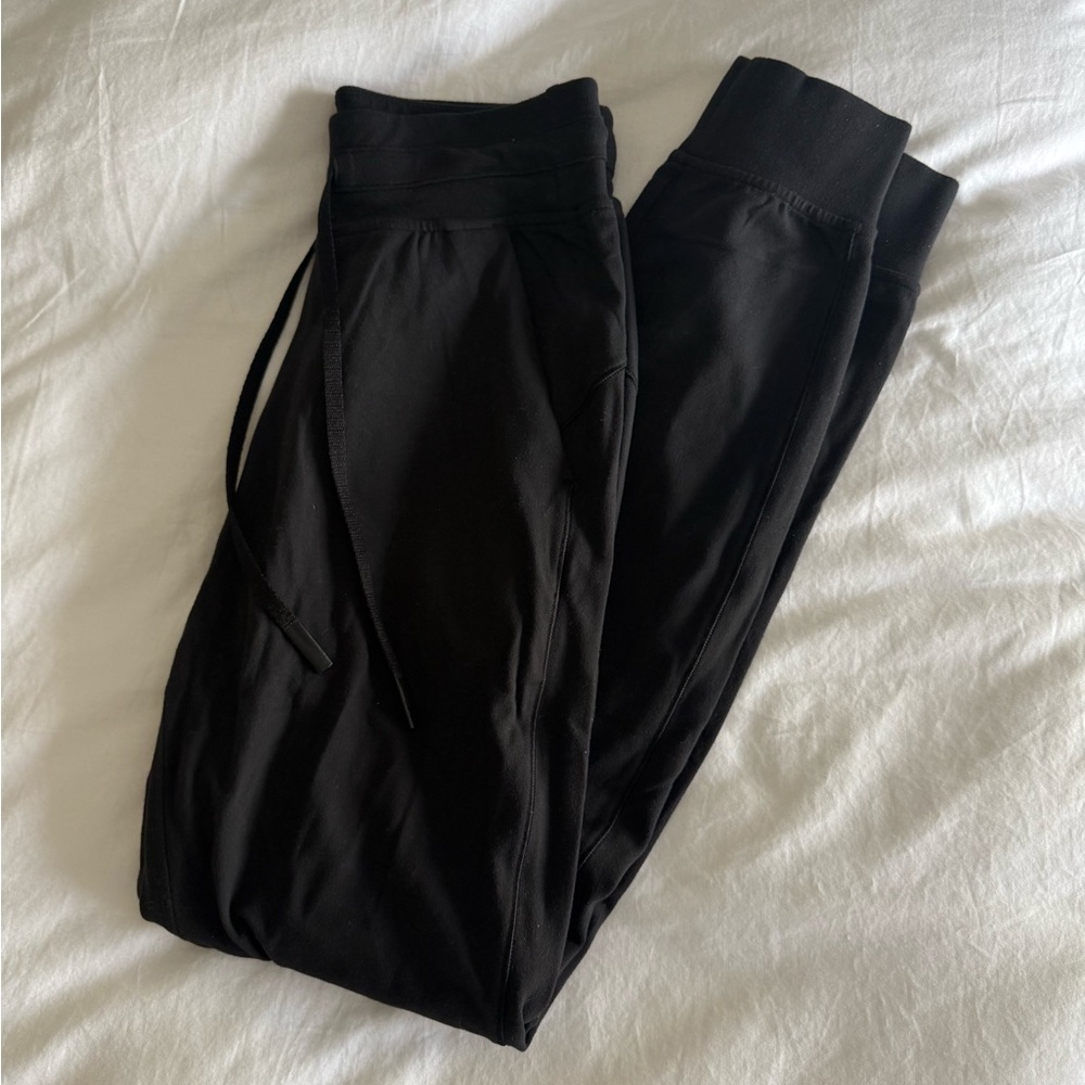 Lululemon joggers